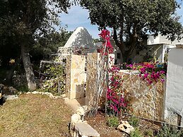 Trullo Alessandro e Villa Raffaela