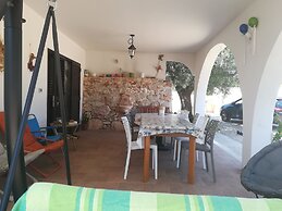 Trullo Alessandro e Villa Raffaela