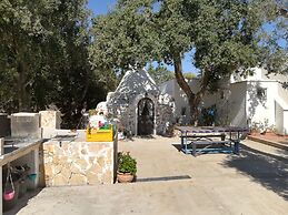 Trullo Alessandro e Villa Raffaela