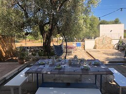 Trullo Alessandro e Villa Raffaela