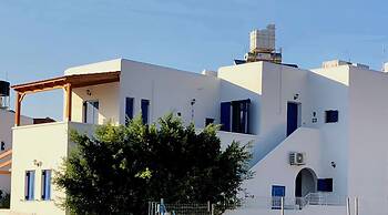 Aphrodite and Apollo Apartments