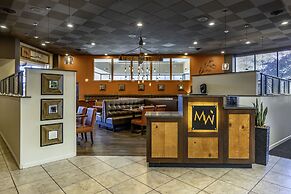 Seaport Inn and Suites