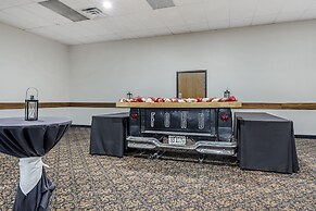 Seaport Inn and Suites