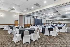 Seaport Inn and Suites