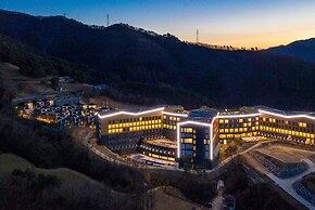 Ramada Hotel & Suites by Wyndham Gangwon Pyeongchang