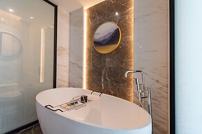 Ramada Plaza Wyndham Wenzhou Cangnan