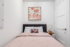 GLOBALSTAY. Dundurn LOFTS. Free parking