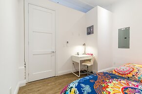 GLOBALSTAY. Dundurn LOFTS. Free parking