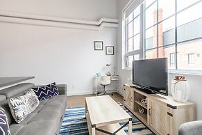 GLOBALSTAY. Dundurn LOFTS. Free parking