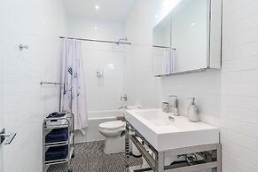 GLOBALSTAY. Dundurn LOFTS. Free parking