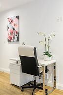 GLOBALSTAY. Dundurn LOFTS. Free parking