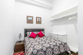 GLOBALSTAY. Dundurn LOFTS. Free parking