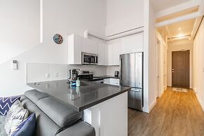 GLOBALSTAY. Dundurn LOFTS. Free parking