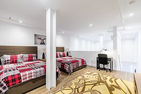 GLOBALSTAY. Dundurn LOFTS. Free parking