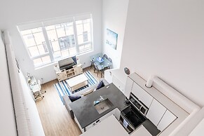 GLOBALSTAY. Dundurn LOFTS. Free parking