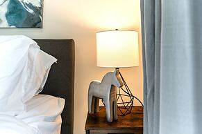 GLOBALSTAY. Modern Downtown Apartments