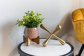 GLOBALSTAY. Modern Downtown Apartments