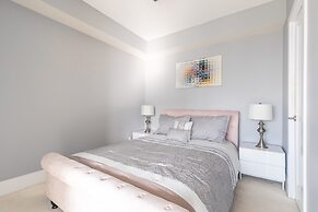 GLOBALSTAY. Modern Downtown Apartments