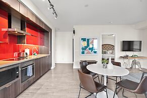 GLOBALSTAY. Modern Downtown Apartments