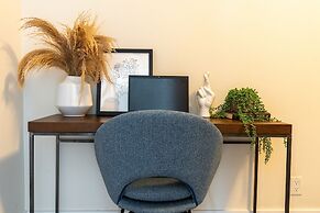 GLOBALSTAY. Modern Downtown Apartments