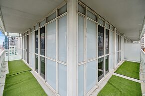 GLOBALSTAY. Modern Downtown Apartments