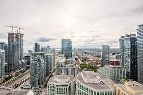 GLOBALSTAY. Modern Downtown Apartments