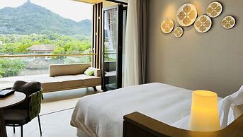 Holiday Inn Resort Qionghai Guantang by IHG