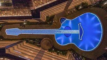 Holiday Inn Resort Qionghai Guantang by IHG