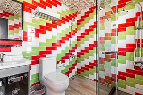 MAMBO Boutique Hotel