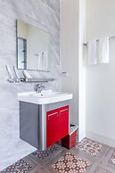 MAMBO Boutique Hotel