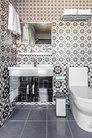 MAMBO Boutique Hotel