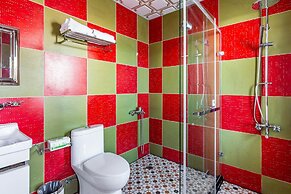 MAMBO Boutique Hotel