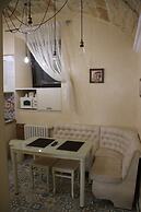 TsaTsa Hotel - Hostel