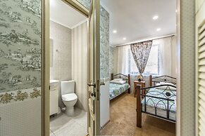 TsaTsa Hotel - Hostel