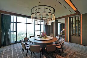 Wyndham Grand Yangon Hotel