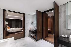 Wyndham Grand Yangon Hotel