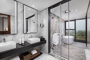 Wyndham Grand Yangon Hotel