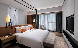 Wyndham Grand Yangon Hotel