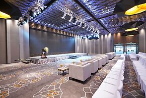 Wyndham Grand Yangon Hotel