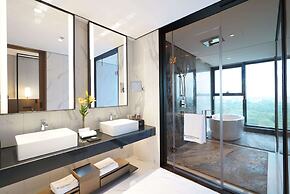 Wyndham Grand Yangon Hotel