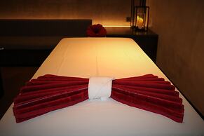 Wyndham Grand Yangon Hotel