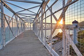 AZIMUT Hotel Prometey Nebug Tuapse