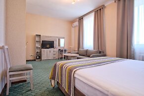 AZIMUT Hotel Prometey Nebug Tuapse