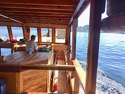 Samara II Liveaboard