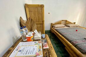 Duyung Rooms and Resto