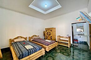 Duyung Rooms and Resto