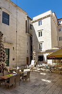 Luxury Apartment Matkovic