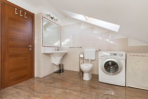 Luxury Apartment Matkovic