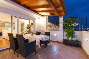 Luxury Apartment Matkovic