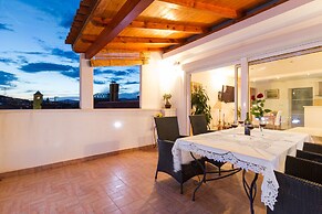 Luxury Apartment Matkovic